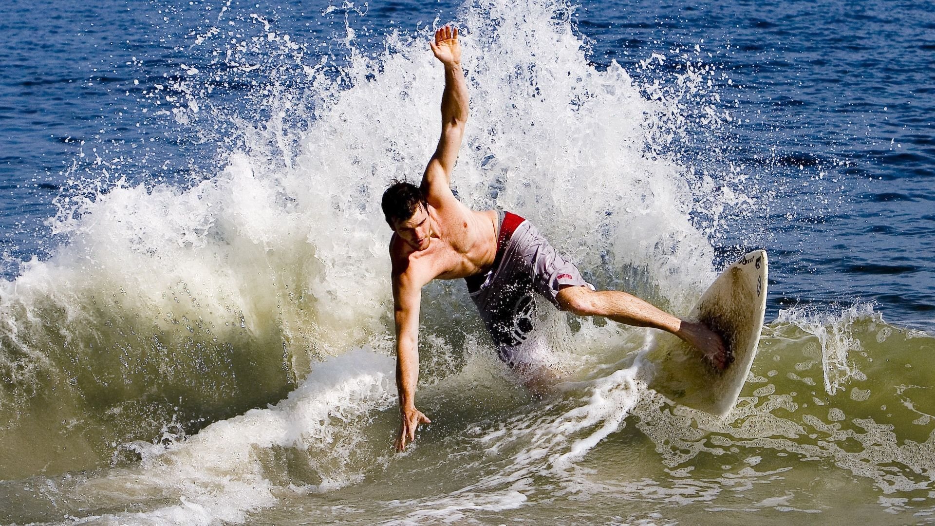 星空game平台-中国男篮力拼防守端 球队默契度不断提升，中国男篮表现